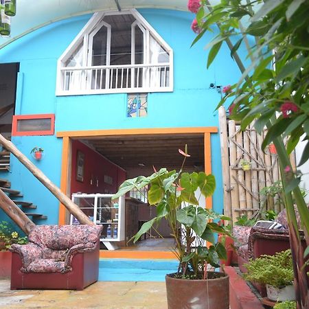 Hostal Colina De Lluvia Filandia Exterior photo